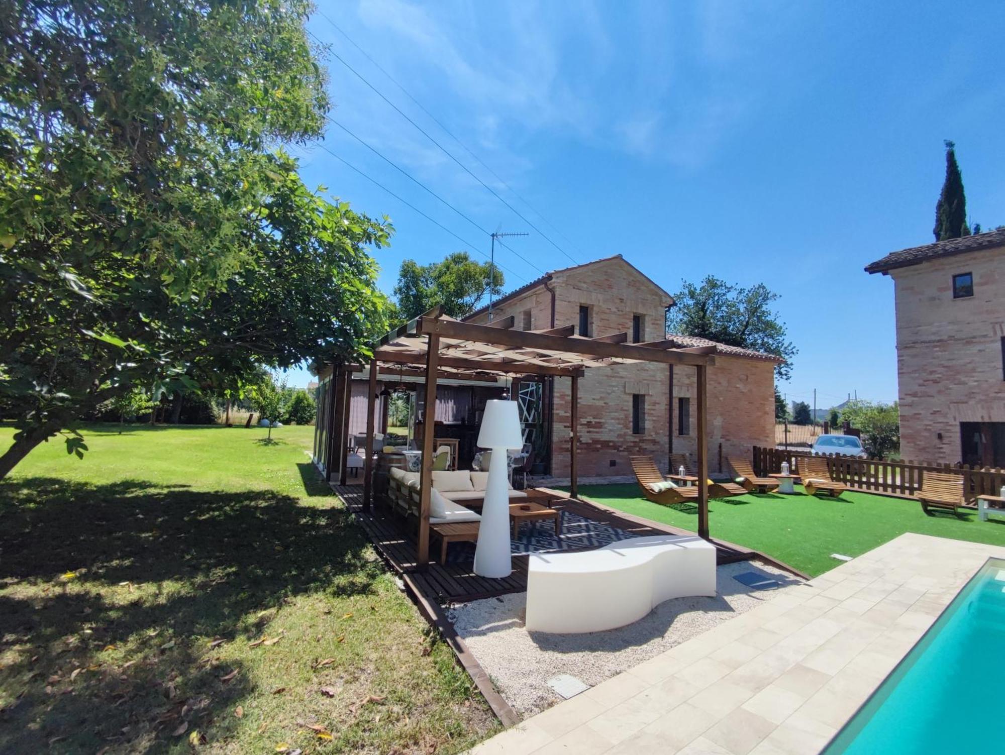 B&B Il Fienile Del Borgo Iesi Dış mekan fotoğraf